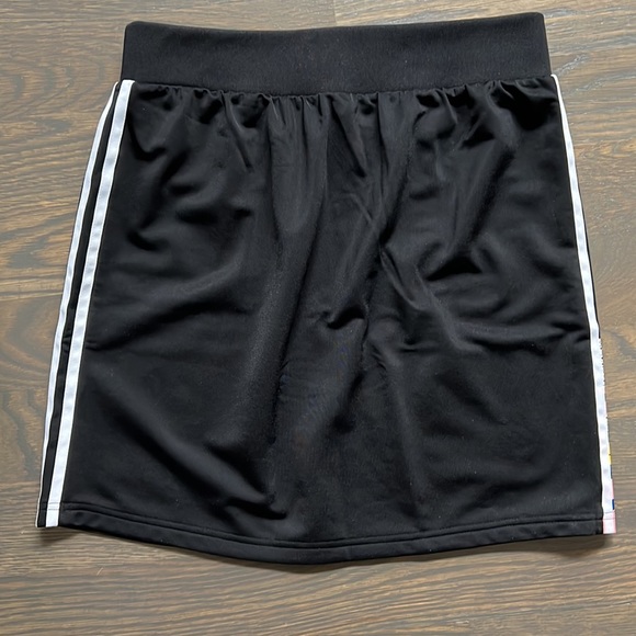 Adidas Women’s HER Studio London Skirt, Blk, NWT - Picture 3 of 3